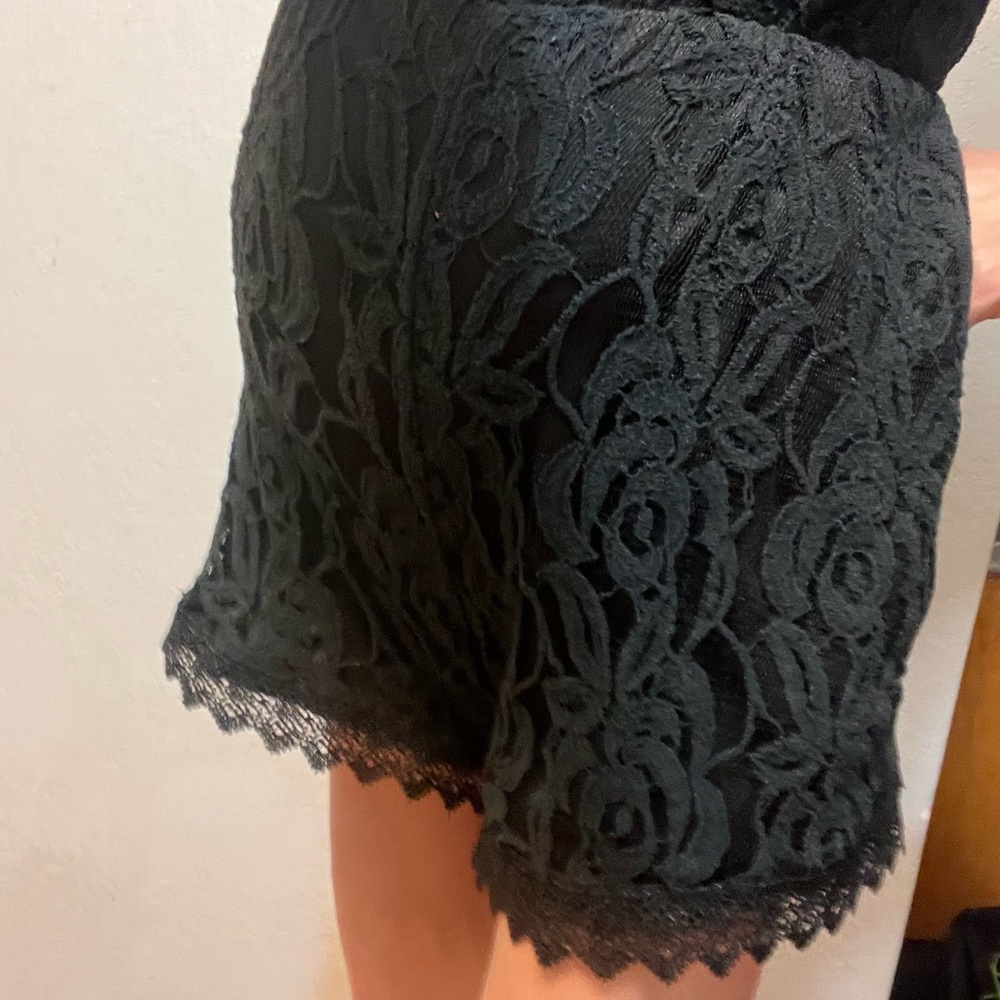 Black laced romper with long sleeve, shorts great condition spring summer - Picture 8 of 10